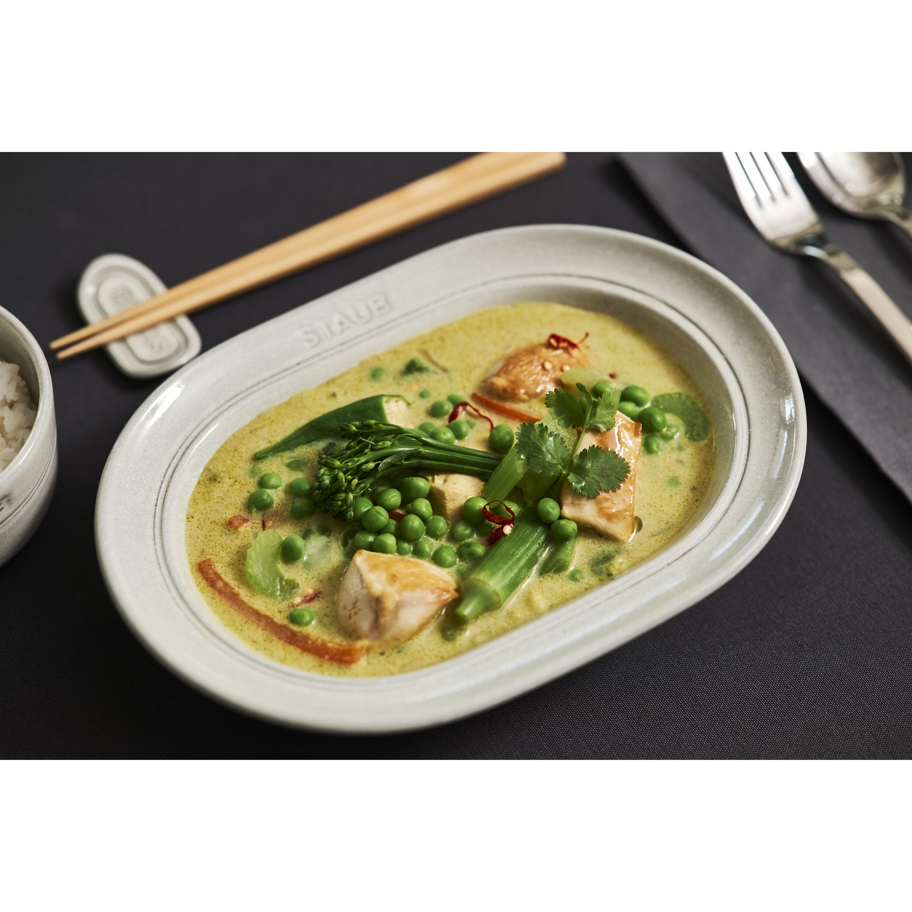 ストウブ Dining Line オーバルプレート 25 cm, セラミック