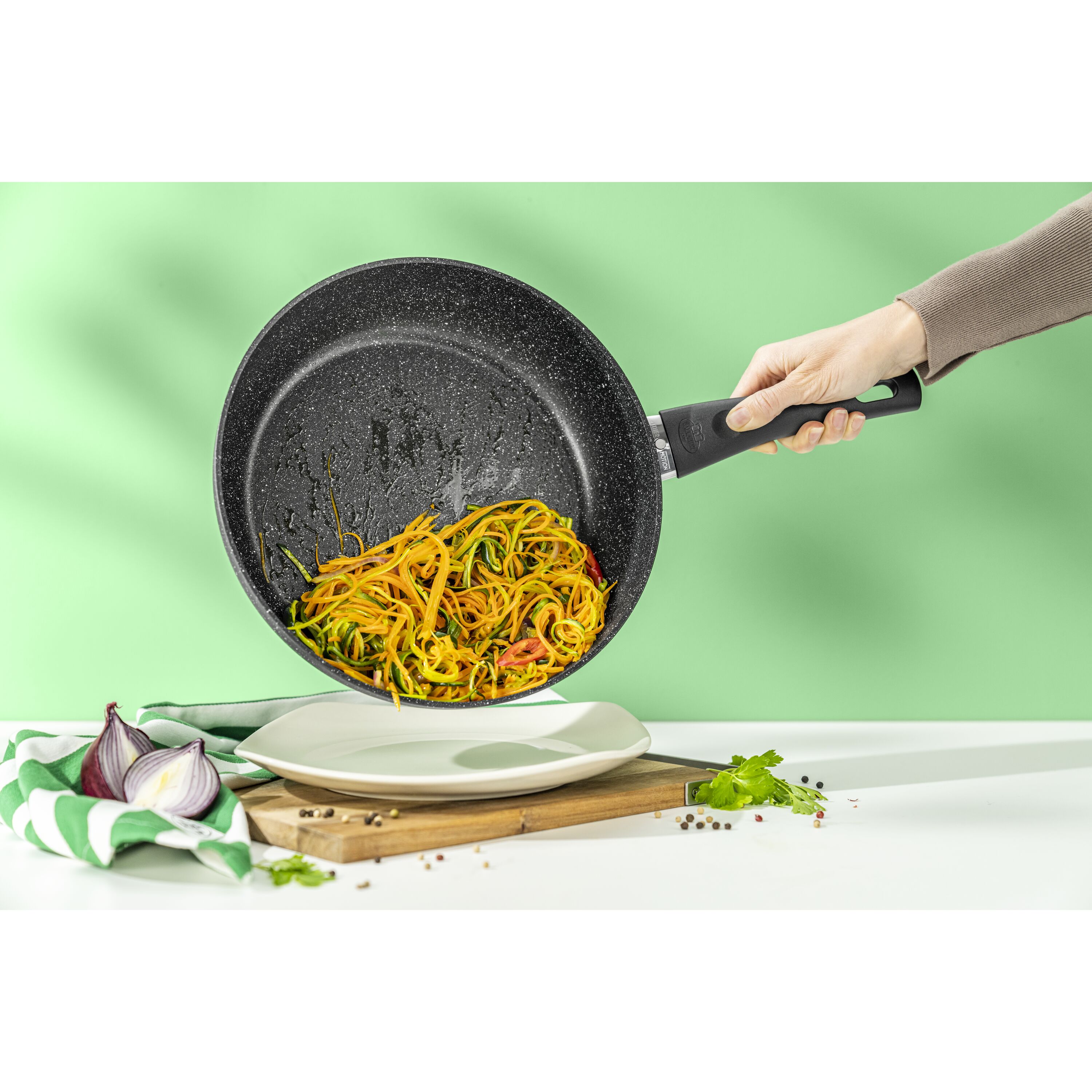 バッラリーニ ヴィピテーノ ブレイザー・ソテーパン 蓋付