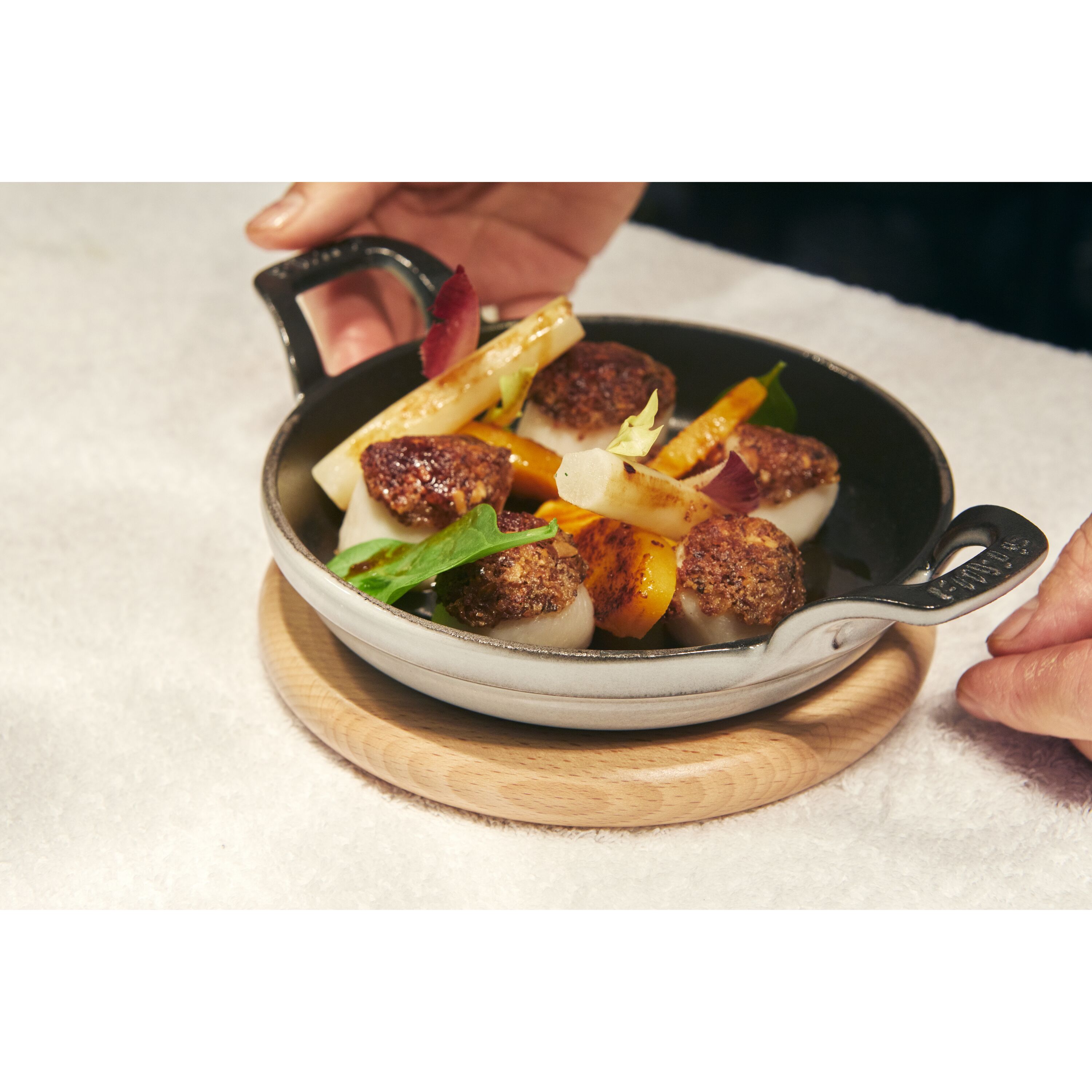 Staub Accessoires Dessous de plat magnétique 15 cm, Ovale, Hêtre