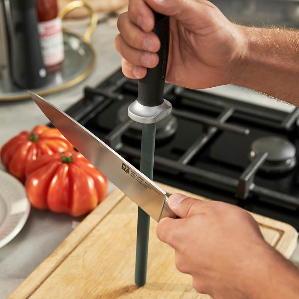 https://www.zwilling.com/on/demandware.static/-/Sites-zwilling-uk-Library/default/dw2f1c7148/images/product-content/masonry-content/zwilling/cutlery/knife-sharpener/32513-231-0Lifestyle_Image_Product_OS_750x750_2.jpg