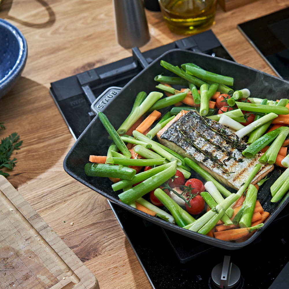 https://www.zwilling.com/on/demandware.static/-/Sites-zwilling-us-Library/default/dw39b2f26c/images/product-content/masonry-content/staub/cast-iron/pans/40501-109-0_Lifestyle_Image_Product_OS_750x750_3.jpg