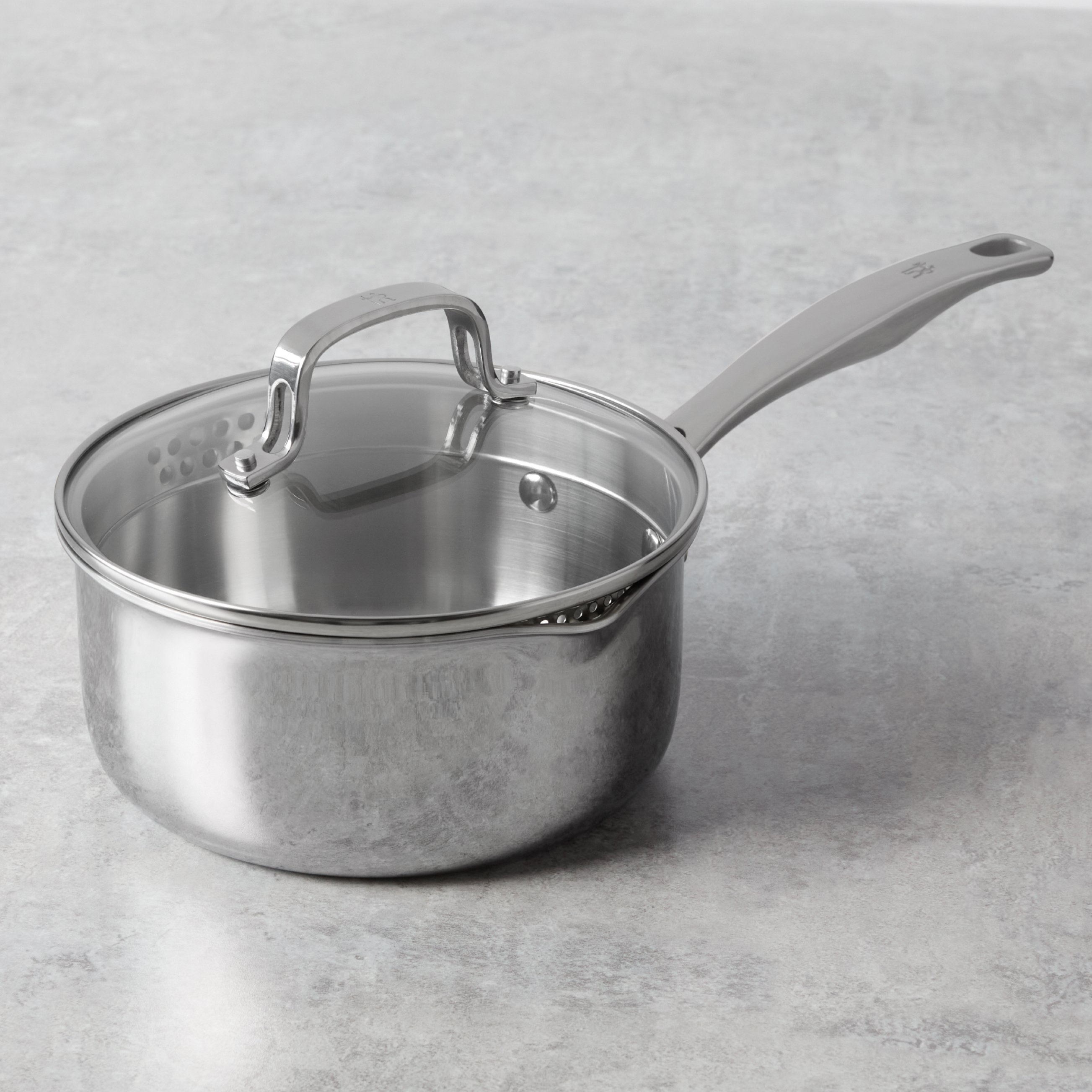 https://www.zwilling.com/on/demandware.static/-/Sites-zwilling-us-Library/default/dw4b5eaa4e/images/product-content/masonry-content/henckels/cookware/henckels-h3/H3UNCOATED_06.jpg