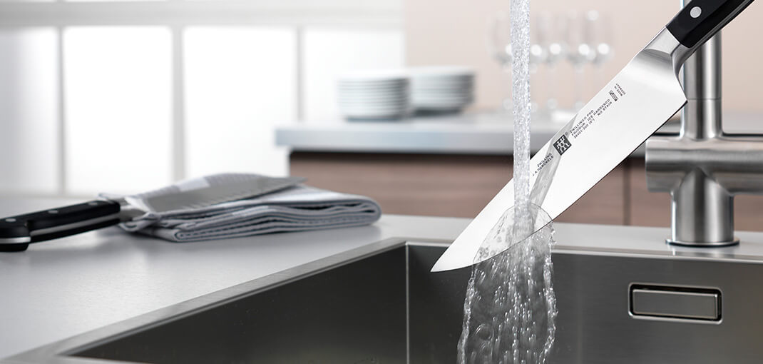 A KNIFE FOR LIFE USE AND CARE YOUR KNIVES