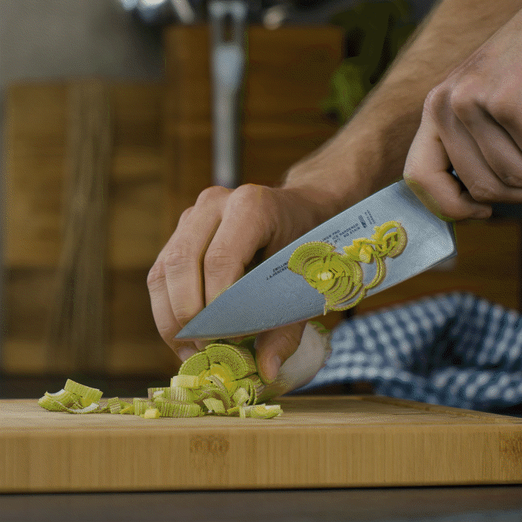 Zwilling Pro Forged 7 Pc Self-Sharpening Knife Block Set — Las Cosas  Kitchen Shoppe