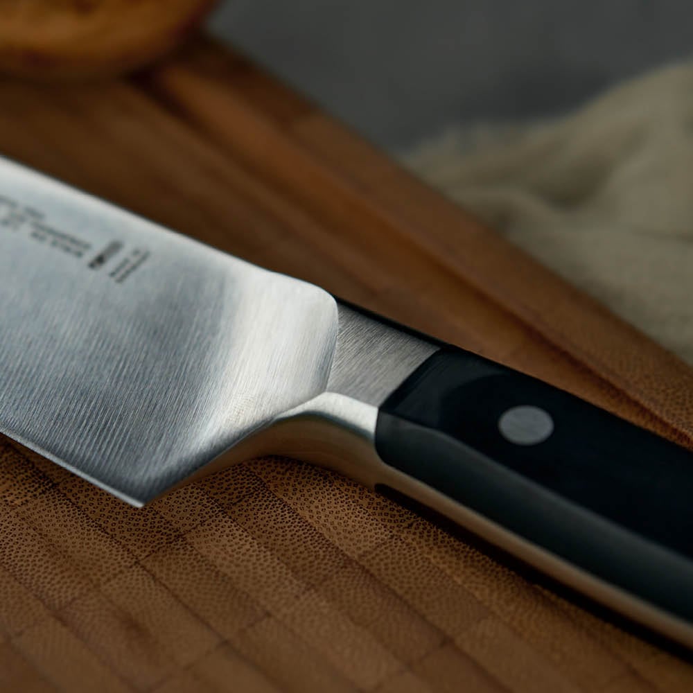 Zwilling Pro 7 Flexible Slicing/Carving Knife: Optimize Your Carving Skills
