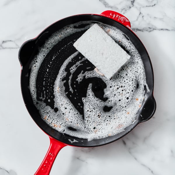 https://www.zwilling.com/on/demandware.static/-/Sites-zwilling-us-Library/default/dwbecba8f9/images/product-content/masonry-content/staub/cast-iron/pans/pdp-masonry-staub-fry-pan-10-inch-content-4.jpg